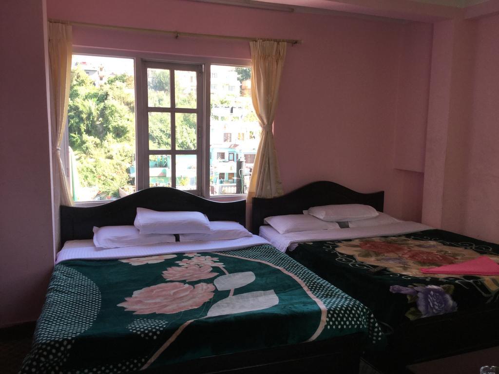 Pashupati Darshan Hotel Катманду Екстериор снимка