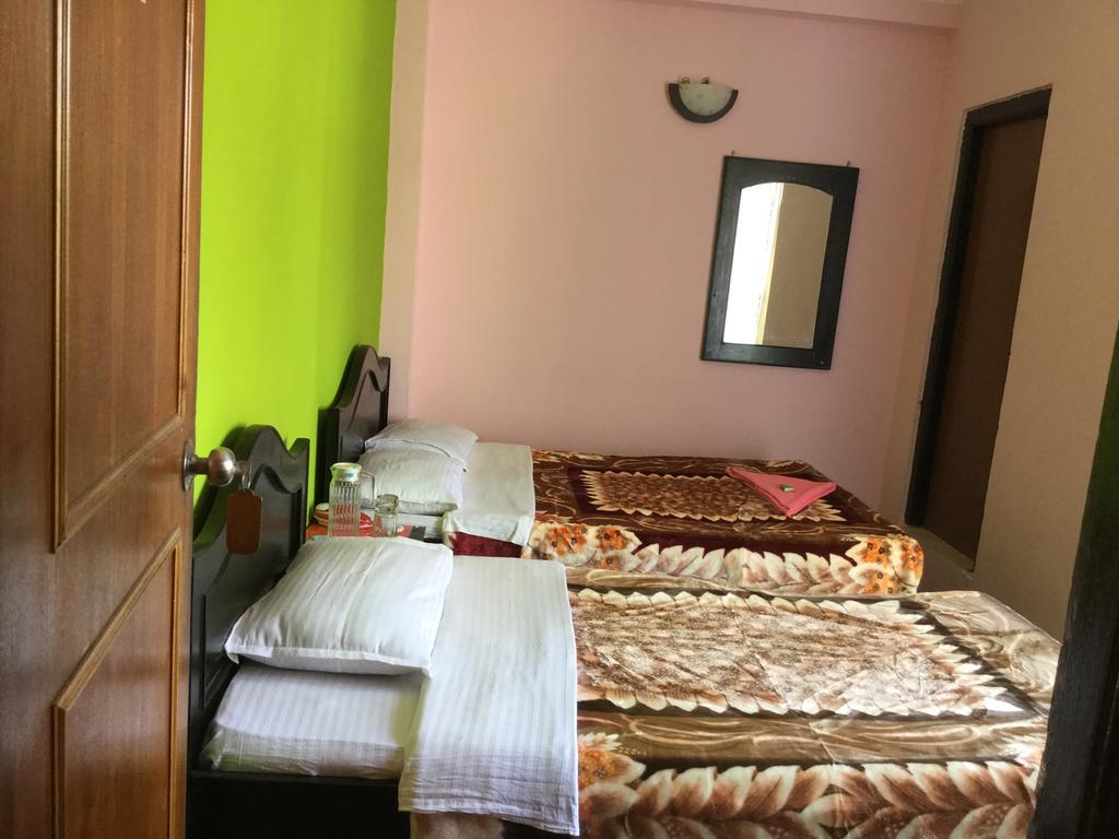 Pashupati Darshan Hotel Катманду Екстериор снимка