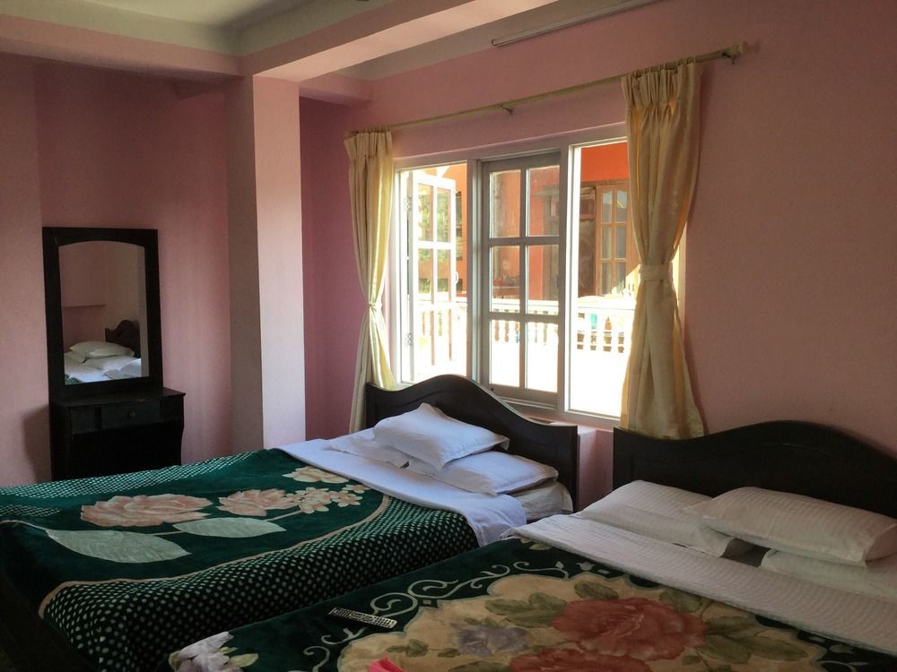 Pashupati Darshan Hotel Катманду Екстериор снимка